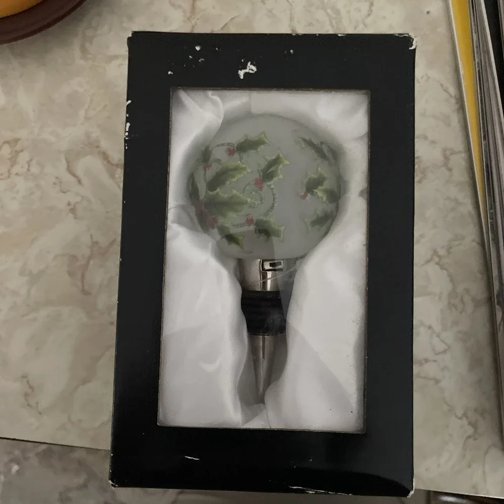 Ganz Light Up Cheer Ornament Wine Stopper